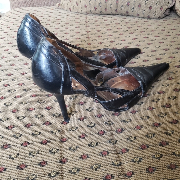Extreme Pointy Toe Heels Costume Prop - Picture 3 of 8